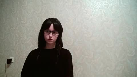 Amomira honeyx online show from 12.13.25