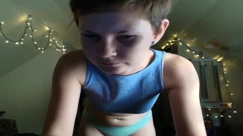 Snapshot of amoramystic chatting on 11.13.25 Amora Mystic online show from 11.13.25