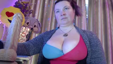 amorelara online show from 04.15.26