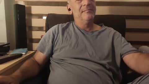 Snapshot of amorlin chatting on 06.19.26 AmorLin online show from 06.19.26