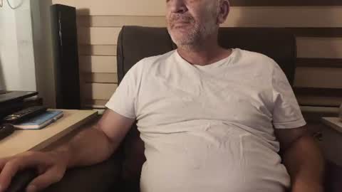 Snapshot of amorlin chatting on 06.26.26 AmorLin online show from 06.26.26