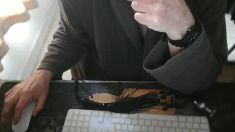Snapshot of amslave4f chatting on 05.17.26 amslave4f online show from 05.17.26