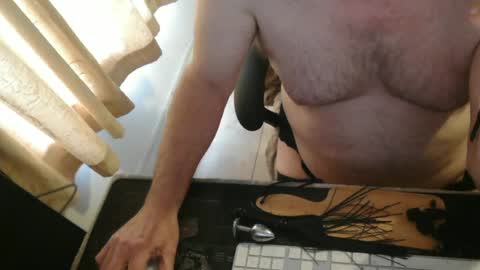 Snapshot of amslave4f chatting on 06.15.26 amslave4f online show from 06.15.26