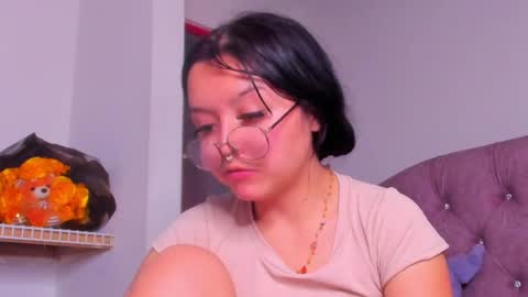 Snapshot of amy__a chatting on 04.27.26 tatiana 3 online show from 04.27.26