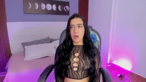 amy_leah_ online show from 04.22.26