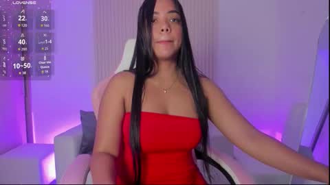 Snapshot of amy_medina_ chatting on 10.23.25 Emily online show from 10.23.25