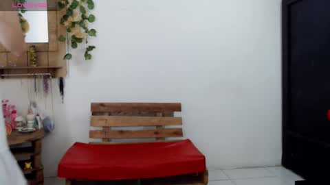 Snapshot of amy_mur chatting on 01.09.25 amy mur online show from 01.09.25