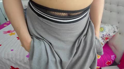 Snapshot of amy_queents chatting on 10.13.25 Amy Caroland online show from 10.13.25