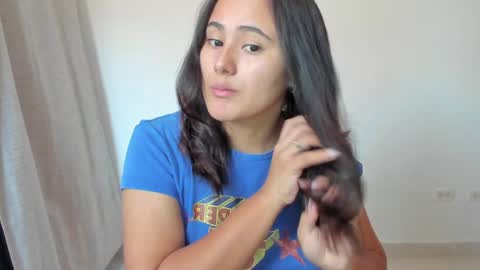 Snapshot of amy_riddle chatting on 01.21.25 online show from 01.21.25