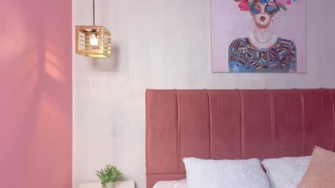 amy_saenz_ online show from 10.06.25