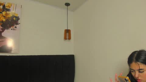 amy_saenz_ online show from 10.31.25