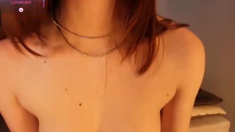 Snapshot of amy_skinny2024 chatting on 11.07.25 AMY online show from 11.07.25