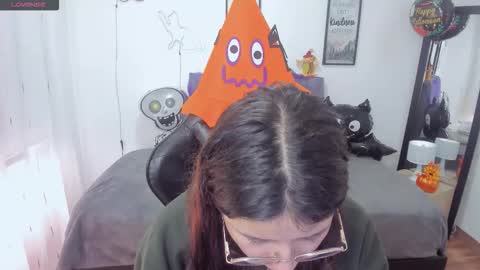 Amy sophia 3 online show from 10.29.25