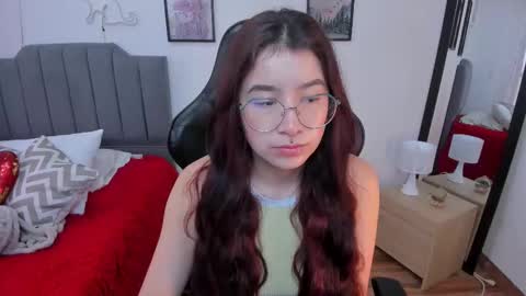 Snapshot of amy_sophiaa chatting on 02.06.26 Amy sophia 3 online show from 02.06.26