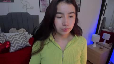 Snapshot of amy_sophiaa chatting on 02.17.26 Amy sophia 3 online show from 02.17.26