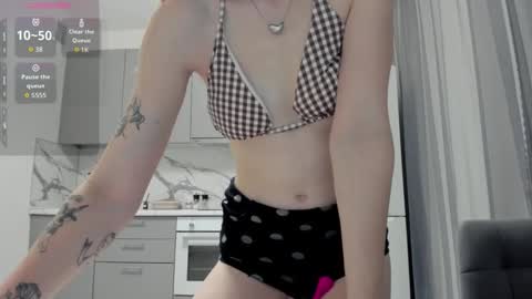 Miriam online show from 10.17.25