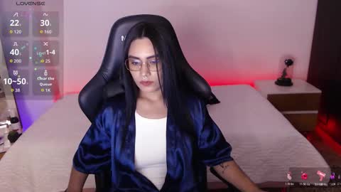 Snapshot of amy_stiward chatting on 11.01.25 Mia Cristancho online show from 11.01.25