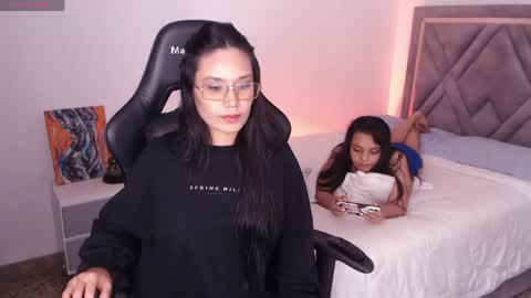 Snapshot of amy_stiward chatting on 06.05.26 Mia Cristancho online show from 06.05.26