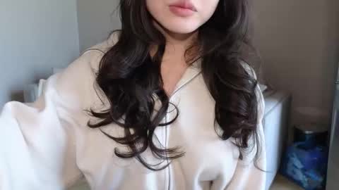 Snapshot of amyalwayshere chatting on 10.08.25 girl next door named Amy online show from 10.08.25