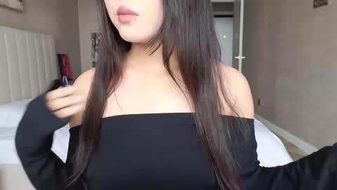 Snapshot of amyalwayshere chatting on 10.27.25 girl next door named Amy online show from 10.27.25