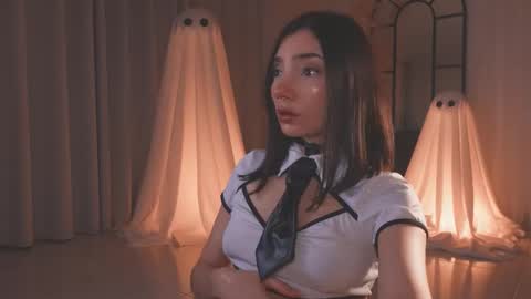 Amy Armstrong online show from 10.13.25