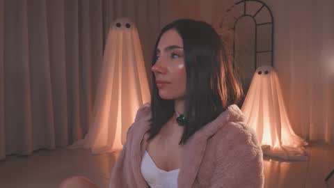 Amy Armstrong online show from 10.16.25