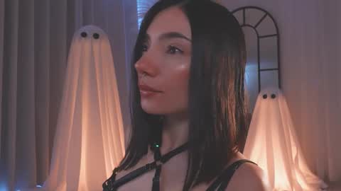 Amy Armstrong online show from 10.20.25