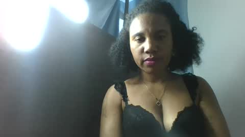Snapshot of amyatche chatting on 07.08.26 Amyatche online show from 07.08.26