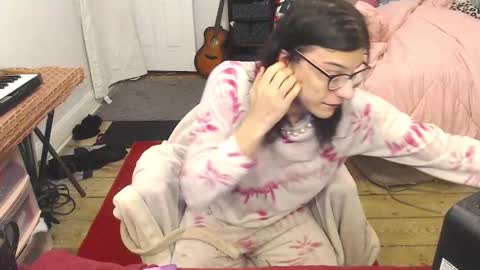 Trashely Gimpson online show from 01.22.25