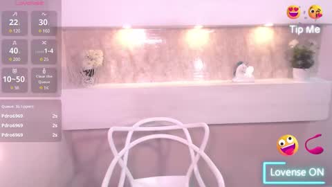 Snapshot of amyjohnsonn chatting on 12.07.24 amyjohnsonn online show from 12.07.24