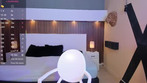 Snapshot of amyjohnsonn chatting on 09.29.25 amyjohnsonn online show from 09.29.25