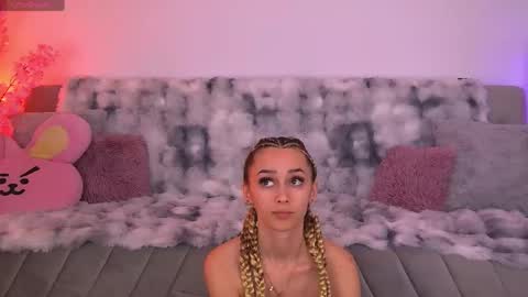 Snapshot of amykentt chatting on 05.10.26 amykentt online show from 05.10.26