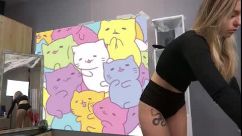 Snapshot of amylanee chatting on 11.02.25 amylanee online show from 11.02.25