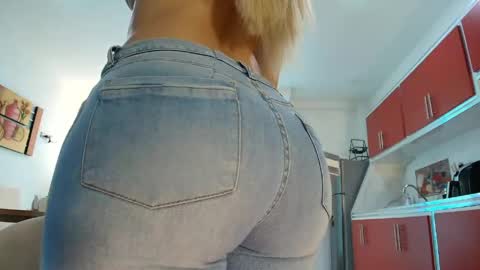 Nataly independent model online show from 04.21.26