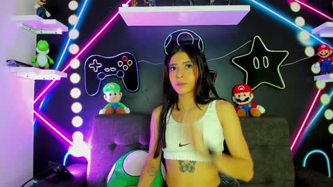 Snapshot of amypalmmer chatting on 01.23.25 AMMY online show from 01.23.25