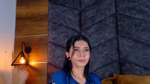 Snapshot of amypalmmer chatting on 02.11.25 AMMY online show from 02.11.25