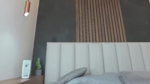 Snapshot of amypalmmer chatting on 02.21.25 AMMY online show from 02.21.25