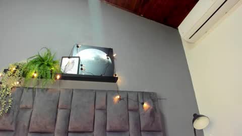 Snapshot of amypalmmer chatting on 09.20.25 AMMY online show from 09.20.25