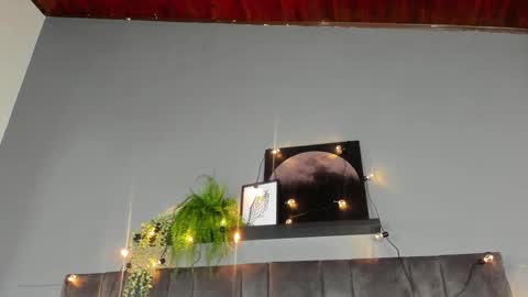 Snapshot of amypalmmer chatting on 09.25.25 AMMY online show from 09.25.25