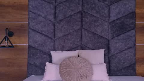 Snapshot of amypalmmer chatting on 10.08.25 AMMY online show from 10.08.25