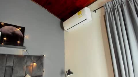 Snapshot of amypalmmer chatting on 10.16.25 AMMY online show from 10.16.25