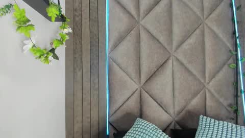 Snapshot of amypalmmer chatting on 10.17.25 AMMY online show from 10.17.25