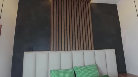 Snapshot of amypalmmer chatting on 10.20.25 AMMY online show from 10.20.25