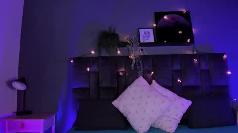 Snapshot of amypalmmer chatting on 11.05.25 AMMY online show from 11.05.25