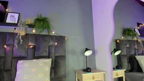 Snapshot of amypalmmer chatting on 11.07.25 AMMY online show from 11.07.25