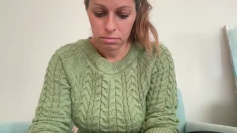 Amy Smilez online show from 10.17.25