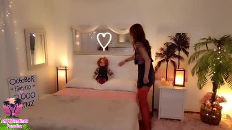 Snapshot of amyvalentine chatting on 10.22.25 AmyValentine online show from 10.22.25