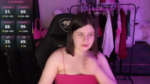 Snapshot of amyvibes chatting on 05.01.26 amyvibes online show from 05.01.26