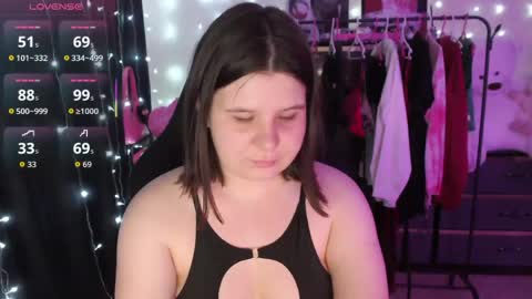 Snapshot of amyvibes chatting on 05.21.26 amyvibes online show from 05.21.26