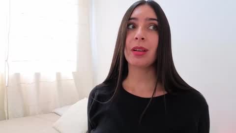 Snapshot of ana_castilo chatting on 11.14.25 Ana IG an castillo 1 online show from 11.14.25